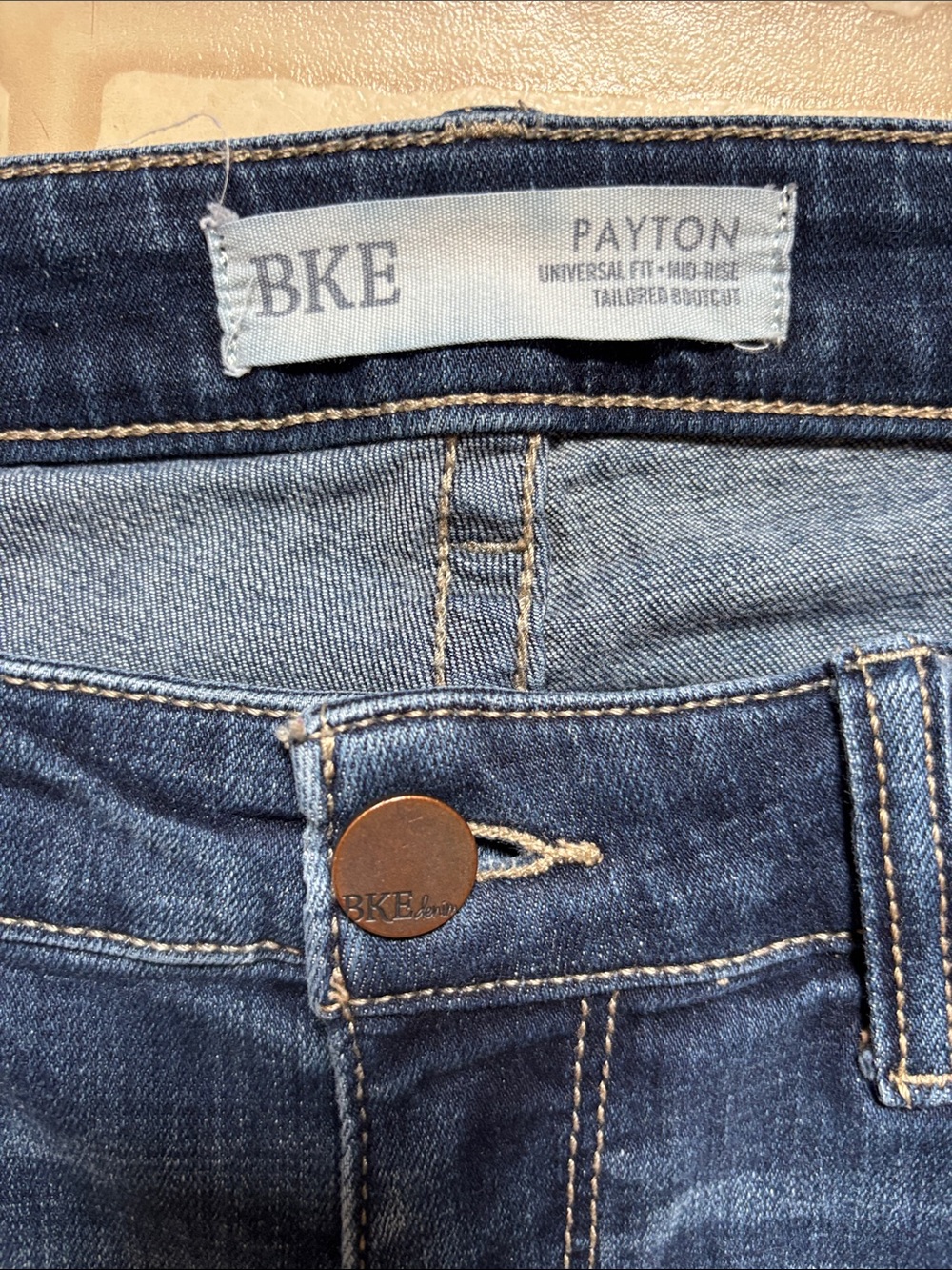 Buckle BKE PAYTON Universal Fit Mid-Rise Tailored Boot Cut Jeans Women's 31x35.5 - Picture 3 of 8